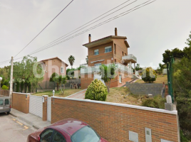 Casa (chalet / torre), 280 m², cerca de bus y tren, seminuevo, Calle Josep Iturbi, 28