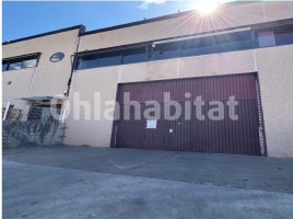 Louer , 900 m²