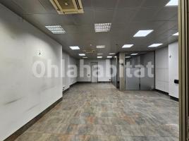 Propiedad vertical, 496 m², seminuevo