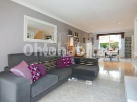Casa (unifamiliar adosada), 258 m², Zona