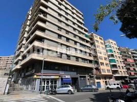 Alquiler piso, 166 m², Zona