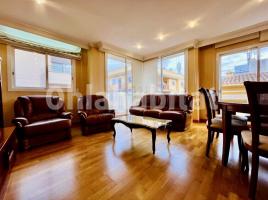 Pis, 100 m², prop de bus i tren, seminou, Calle de Pere III, 35