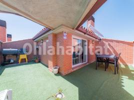 Attic, 170 m², almost new, Zona