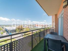 Attic, 170 m², almost new, Zona