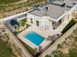 Casa (unifamiliar adossada), 180 m², seminou, Zona