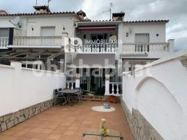 Casa (unifamiliar adossada), 85 m², Zona