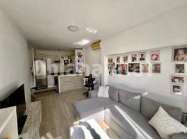 Flat, 47 m², near bus and train