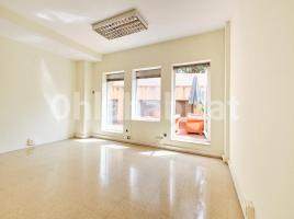 Local comercial, 141 m², Avenida de la Indústria