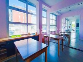 Business premises, 180 m², near bus and train