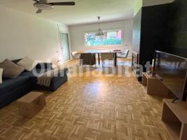 Flat, 125 m², near bus and train