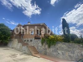 Casa (xalet / torre), 394 m², Calle del Ravató