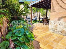 Casa (chalet / torre), 330 m², seminuevo