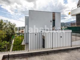 Casa (chalet / torre), 140 m², seminuevo