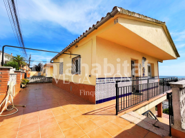 Casa (chalet / torre), 180 m², cerca de bus y tren