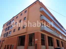 Pis, 64 m², près de bus et de train, presque neuf, Calle Sardana, 31