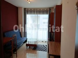 Pis, 64 m², près de bus et de train, presque neuf, Calle Sardana, 31