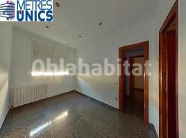 Pis, 56 m², prop de bus i tren, Calle del Pilar