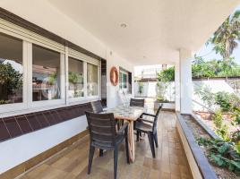 Houses (detached house), 246 m², Calle Enrique Granados