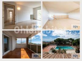 Casa (unifamiliar adosada), 366 m², Zona