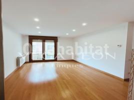 Pis, 63 m², presque neuf