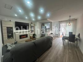 Casa (xalet / torre), 200 m², prop de bus i tren