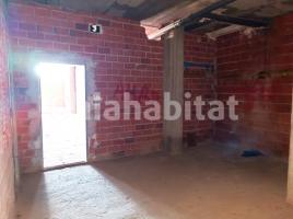 Local comercial, 162 m², seminou