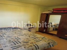 Pis, 53 m², près de bus et de train, Calle Illa de Genova