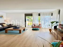 Casa (chalet / torre), 230 m², seminuevo
