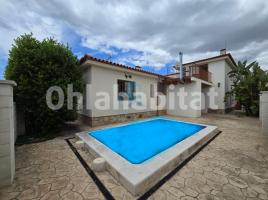 Houses (villa / tower), 400 m², Calle Verge de la Roca