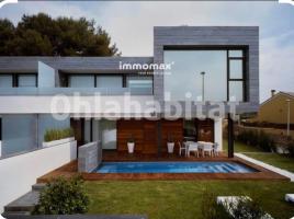 , 300 m², Zona