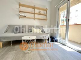 Piso, 57 m², cerca de bus y tren, Calle de Emilia Pardo Bazán