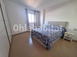 Piso, 83 m², cerca de bus y tren