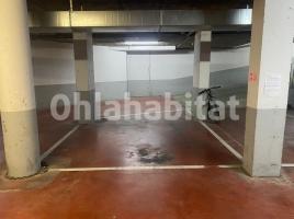 For rent parking, 15 m², Calle d'Enric Delaris, 56