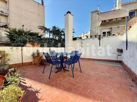  (unifamiliar adossada), 127 m², près de bus et de train, Calle Col·legi, 44