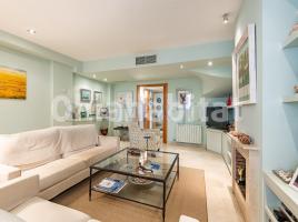 Casa (unifamiliar adossada), 216 m², seminou