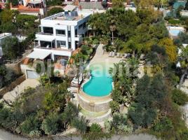 Houses (villa / tower), 600 m²
