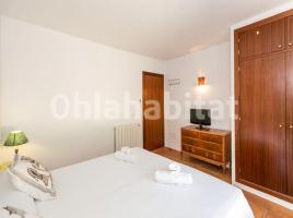 Louer  (xalet / torre), 620 m²