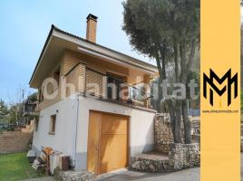 Casa (chalet / torre), 253 m², Calle Andreu Santasmasas, 8