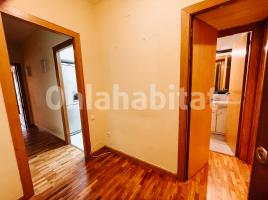 For rent flat, 84 m², near bus and train, Avenida de Madrid