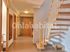 Duplex, 135 m², almost new, Calle Anselm Clavé