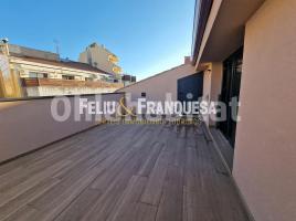 Dúplex, 118 m², près de bus et de train, presque neuf