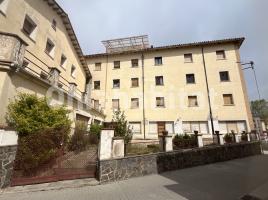 Propiedad vertical, 1350 m², Calle Montsolis