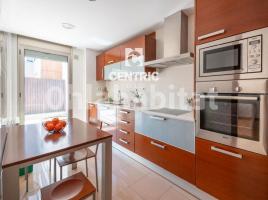  (unifamiliar adossada), 182 m², presque neuf, Zona