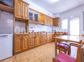 Casa (unifamiliar adossada), 302 m², Calle de Puig-Guardial