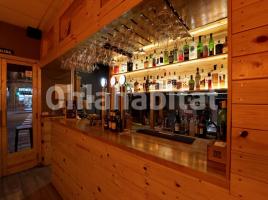 Lloguer local comercial, 125 m², prop bus i metro
