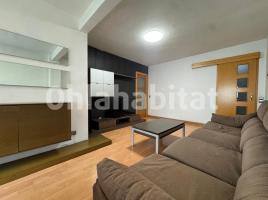 Pis, 93 m², prop de bus i tren, Calle de Carrió