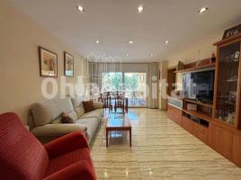 Pis, 107 m², Zona