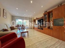 Pis, 107 m², Zona