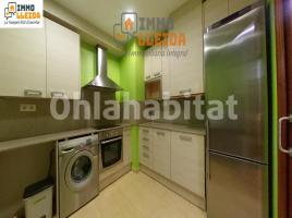 Piso, 85 m², cerca de bus y tren, seminuevo, Calle Estació