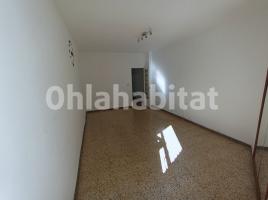 Piso, 82 m², cerca de bus y tren, Calle Torrent de Can Mariner